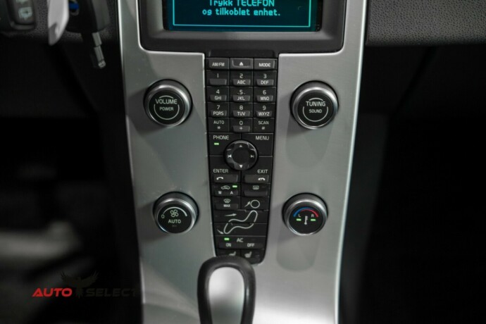 volvo-v50-diesel-2012-big-31
