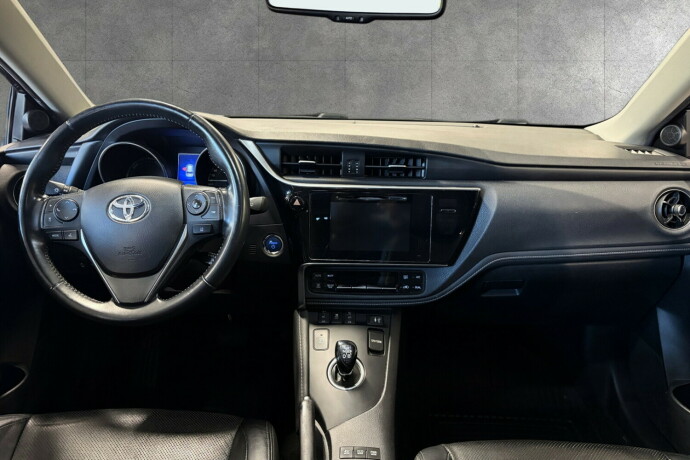 toyota-auris-elektrisitetbensin-2016-big-11