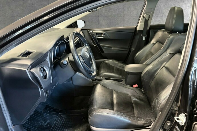 toyota-auris-elektrisitetbensin-2016-big-7