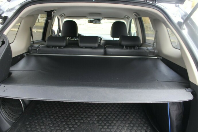 mitsubishi-outlander-elektrisitetbensin-2016-big-7