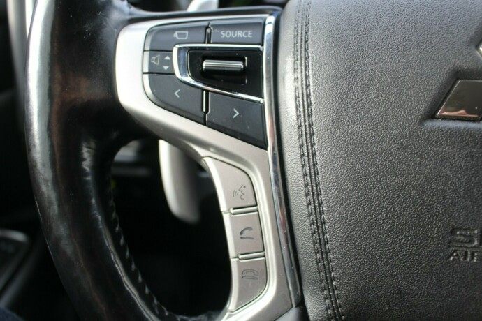 mitsubishi-outlander-elektrisitetbensin-2016-big-14