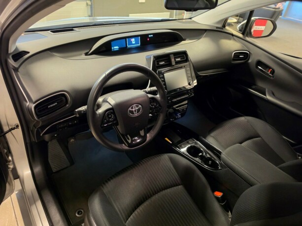 toyota-prius-elektrisitetbensin-2020-big-19