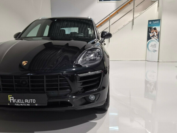 porsche-macan-bensin-2017-big-2