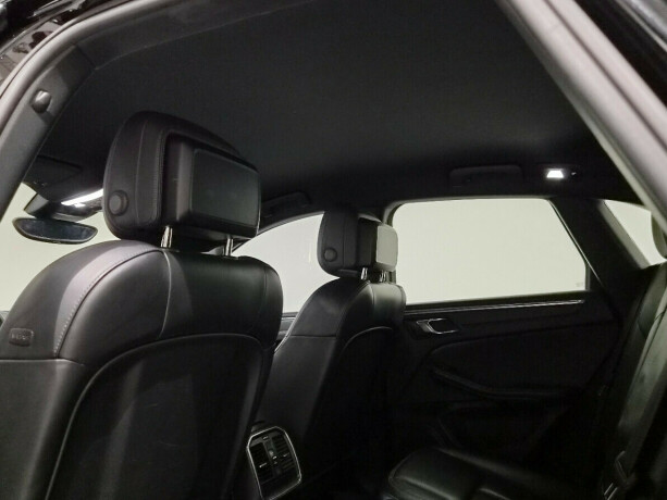 porsche-macan-bensin-2017-big-27