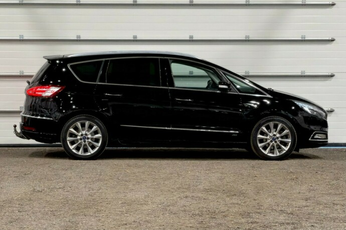 ford-s-max-diesel-2017-big-1