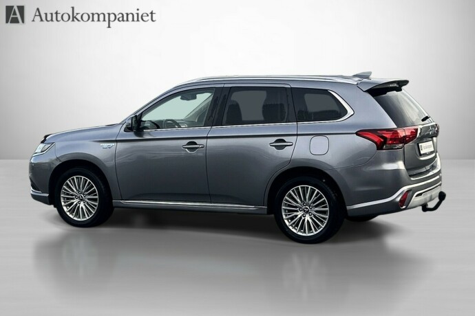 mitsubishi-outlander-elektrisitetbensin-2020-big-3