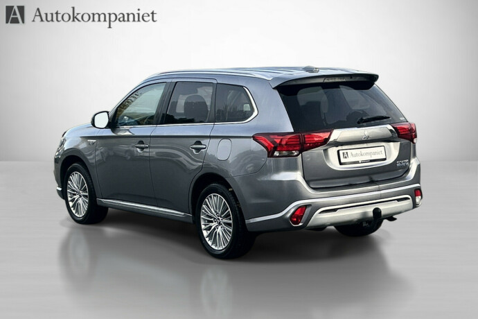 mitsubishi-outlander-elektrisitetbensin-2020-big-4
