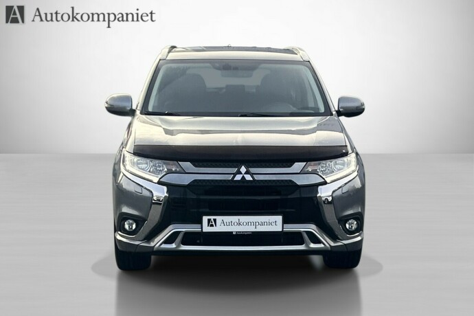 mitsubishi-outlander-elektrisitetbensin-2020-big-6