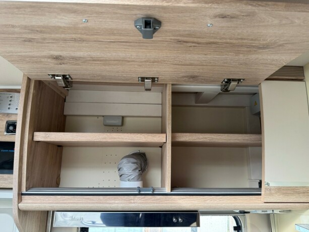 eura-mobil-il-655-eb-diesel-2018-big-27