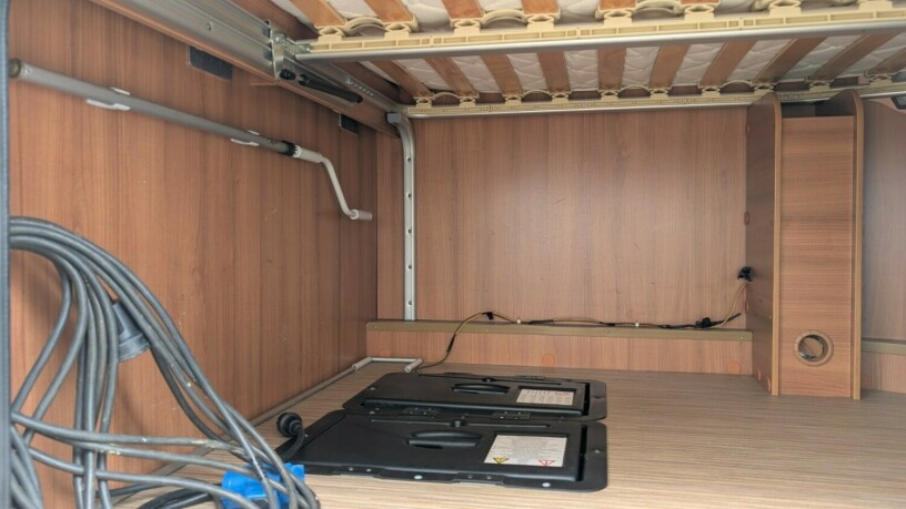 rapido-776ff-lav-seng-senkeseng-truma-6kw-eh-skinn-topputgave-fukttest-gasstest-tilstandsrapport-diesel-2011-big-10