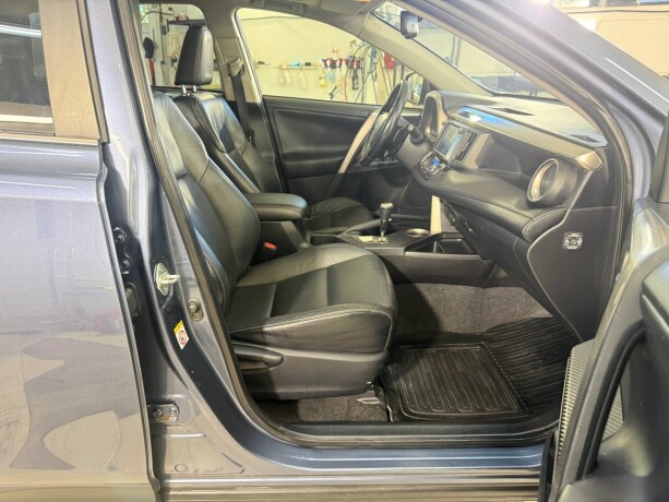 toyota-rav4-bensin-2013-big-21