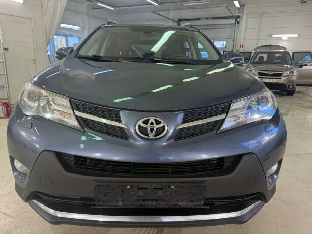 toyota-rav4-bensin-2013-big-8