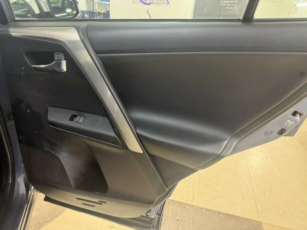toyota-rav4-bensin-2013-big-22