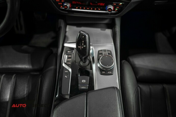 bmw-530e-elektrisitetbensin-2018-big-38