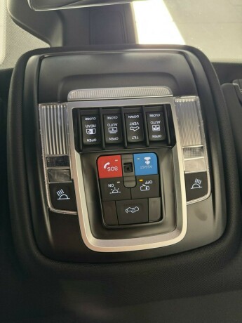 ram-1500-bensin-2026-big-15