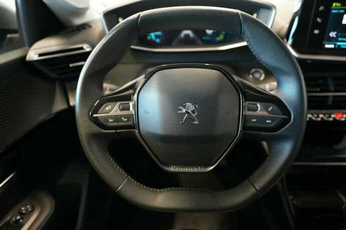 peugeot-e-208-elektrisitet-2021-big-11