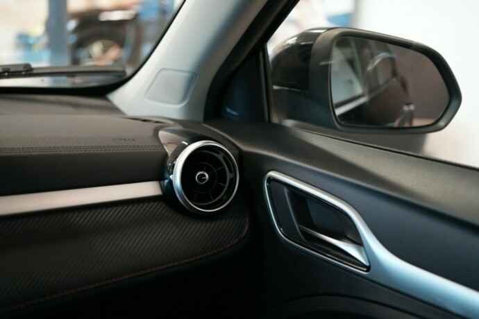 mg-zs-ev-elektrisitet-2022-big-15