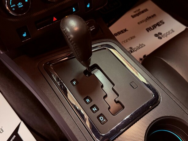dodge-challenger-bensin-2011-big-29