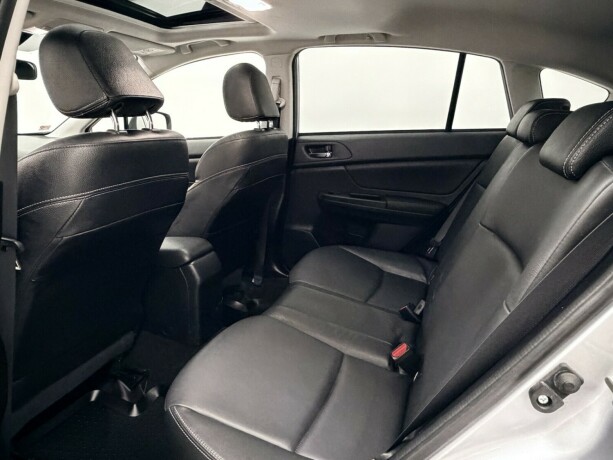 subaru-xv-bensin-2014-big-9