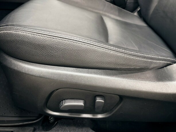 subaru-xv-bensin-2014-big-5