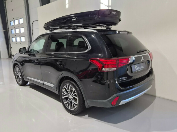 mitsubishi-outlander-bensin-2016-big-6
