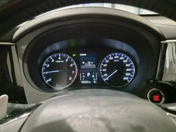 mitsubishi-outlander-bensin-2016-big-11