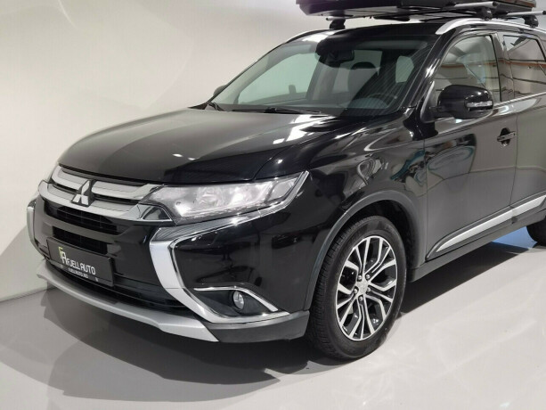 mitsubishi-outlander-bensin-2016-big-1