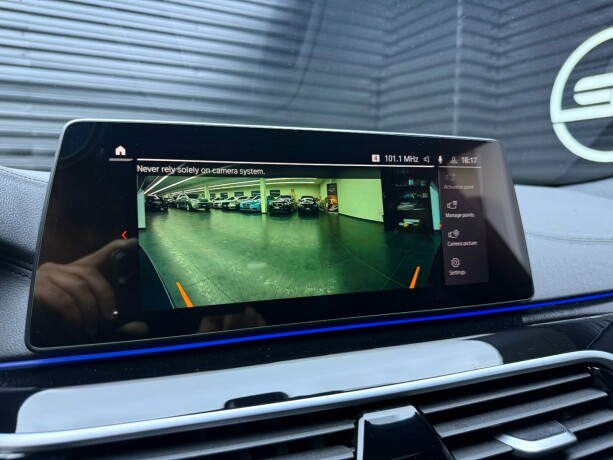 bmw-540i-bensin-2020-big-37