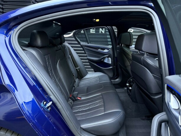 bmw-540i-bensin-2020-big-54