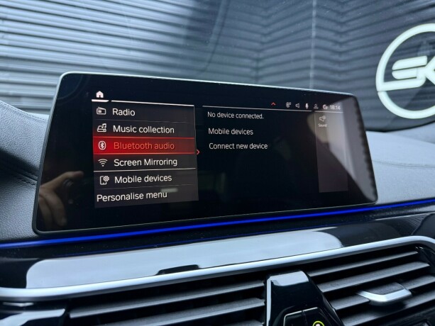 bmw-540i-bensin-2020-big-25