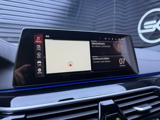 bmw-540i-bensin-2020-big-22
