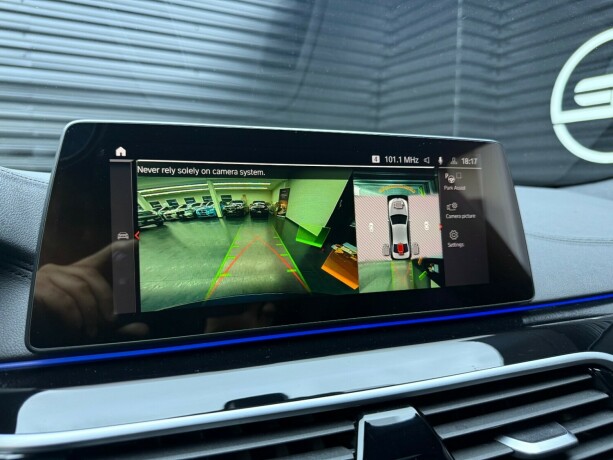 bmw-540i-bensin-2020-big-32