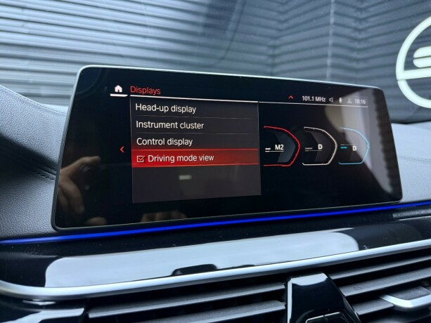 bmw-540i-bensin-2020-big-38