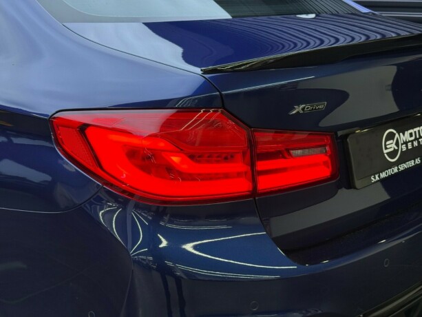 bmw-540i-bensin-2020-big-8