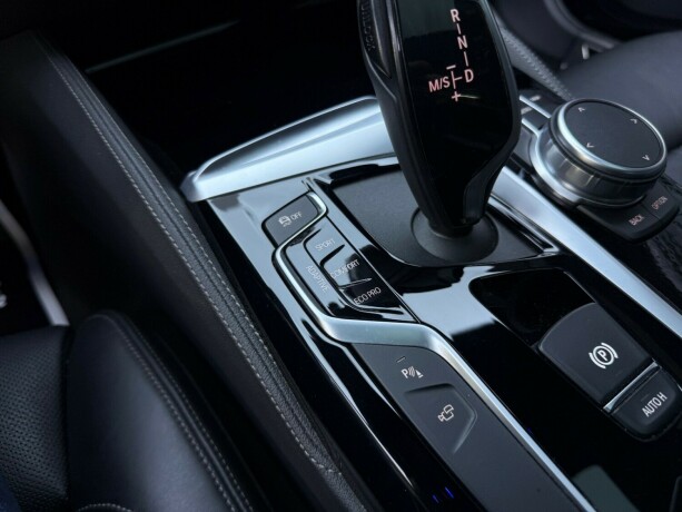 bmw-540i-bensin-2020-big-41