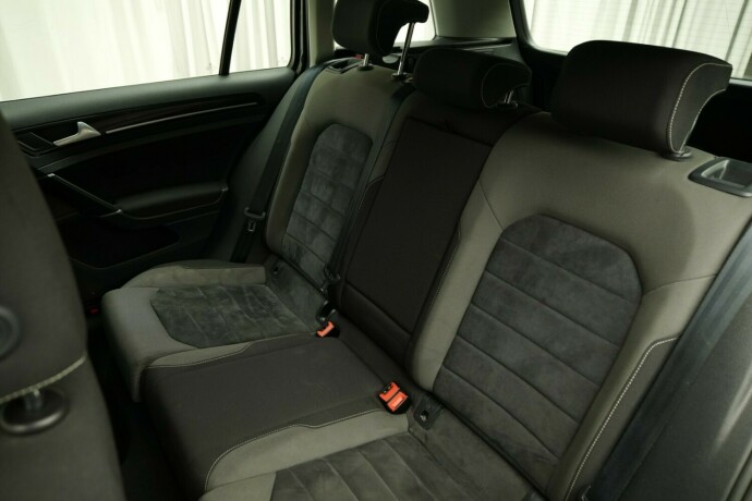 volkswagen-golf-vii-bensin-2017-big-30