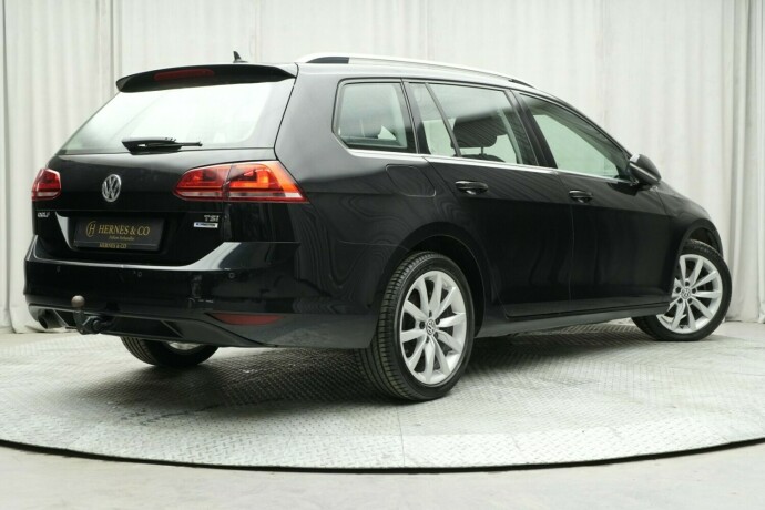 volkswagen-golf-vii-bensin-2017-big-4