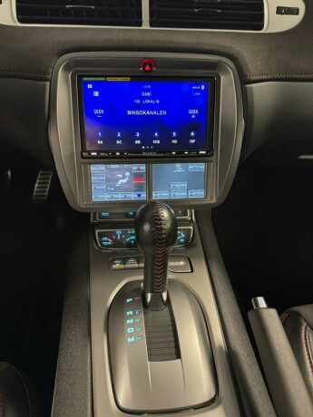 chevrolet-camaro-bensin-2012-big-8