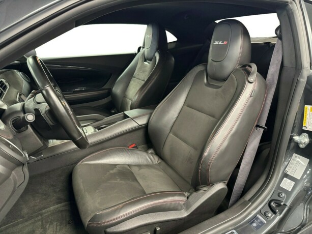 chevrolet-camaro-bensin-2012-big-4