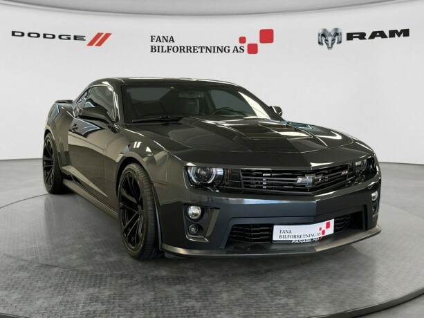 chevrolet-camaro-bensin-2012-big-3