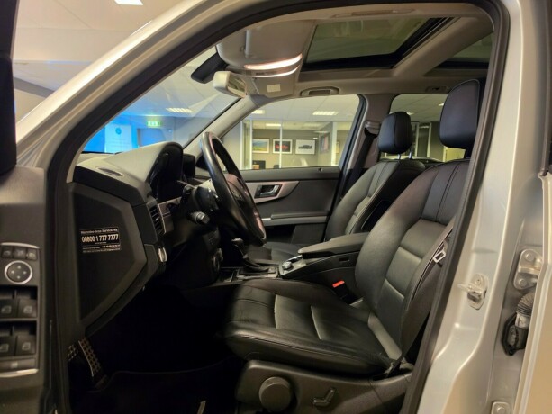 mercedes-benz-glk350-diesel-2010-big-24