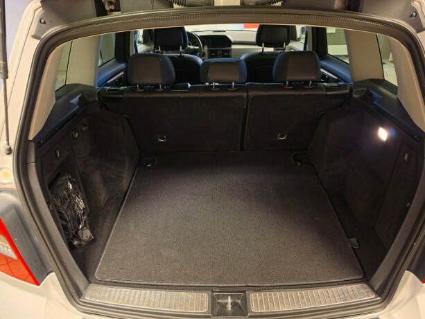 mercedes-benz-glk350-diesel-2010-big-23