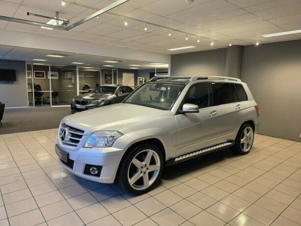 mercedes-benz-glk350-diesel-2010-big-8