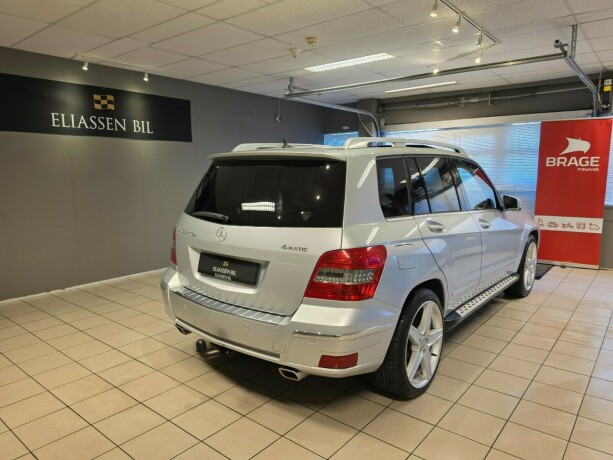 mercedes-benz-glk350-diesel-2010-big-5
