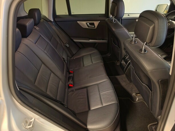 mercedes-benz-glk350-diesel-2010-big-20