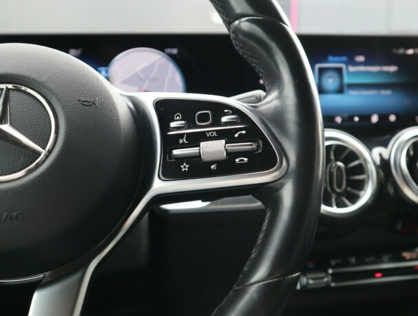 mercedes-benz-eqb300-elektrisitet-2023-big-17