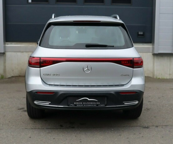 mercedes-benz-eqb300-elektrisitet-2023-big-5