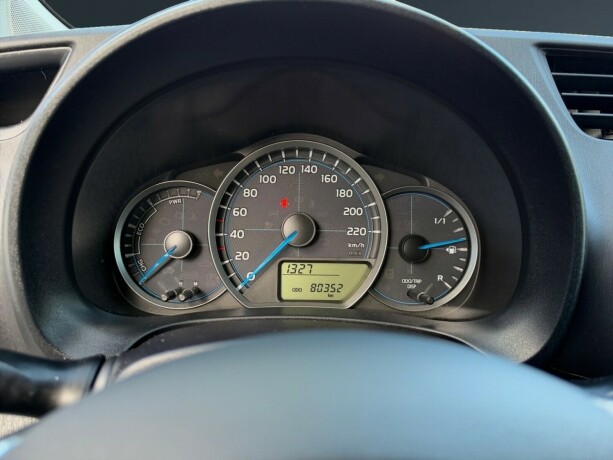toyota-yaris-bensin-2013-big-24