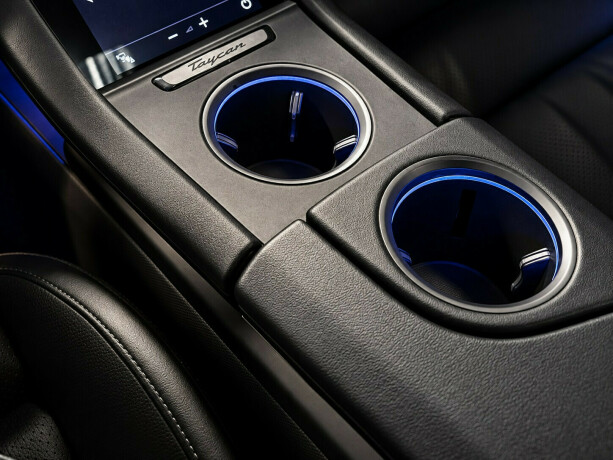 porsche-taycan-4s-elektrisitet-2020-big-16