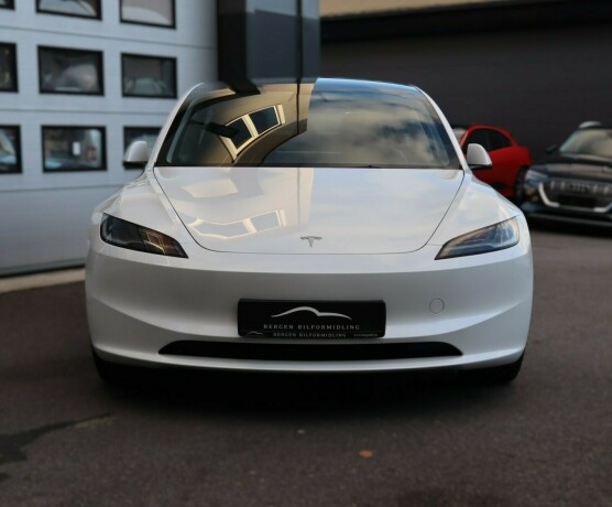 tesla-model-3-elektrisitet-2024-big-4